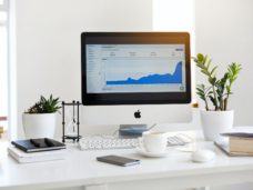 apple-devices-books-business-coffee-572056
